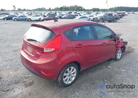 2013 Ford Fiesta Se z USA, uszkodzony, nr VIN 3FADP4EJ8DM178740